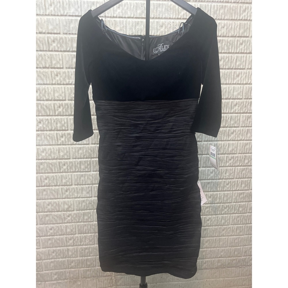 Alex Evenings Black Velvet Ruched Sheath Dress Style 1916374‎ Size 8